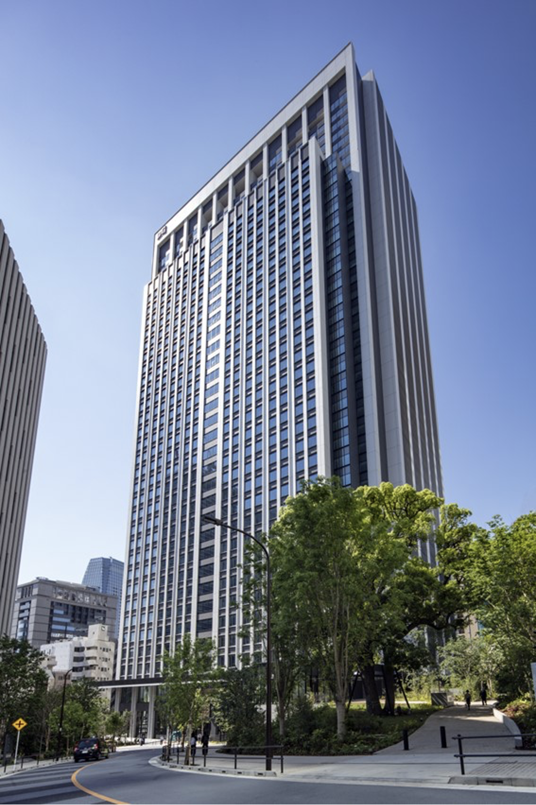 Toranomon Kamiyacho Trust Tower